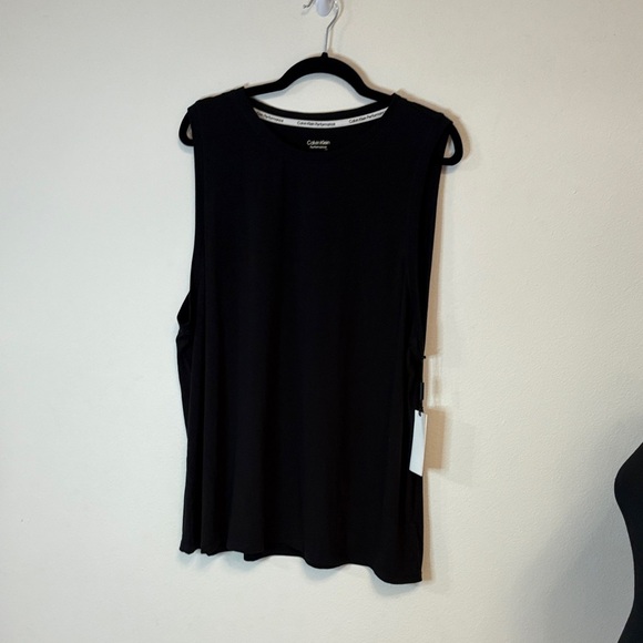 NWT Performance wick Calvin Klein Black Tank Top - Picture 1 of 8